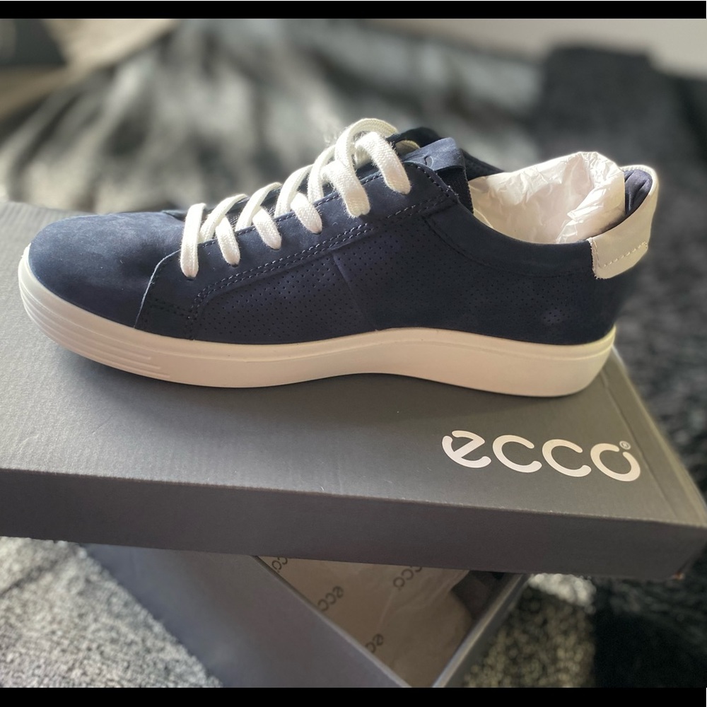 ECCO casual shoe
